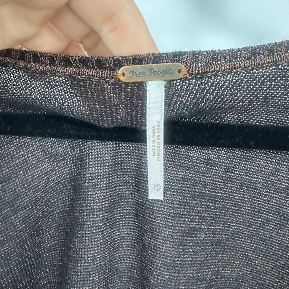 Free People linen long sleeve blouse size XS deep V shiny brown sexy going out - Picture 6 of 9